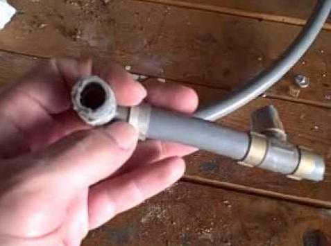 polybutylene pipes piping problems threat double poly problem